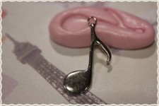 stampi gomma siliconica a forma di nota musicale per fimo cernit formine