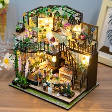 Casa delle bambole in