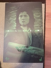 Hot Toys MMS 366 Alien - Ellen