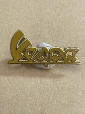Vespa Metal Scooter Pin Badge