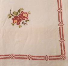 COPRILETTO matrimoniale estivo, realizzato e ricamato punto croce a mano-vintage