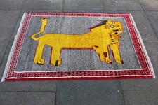 Tappeto vintage tradizionale