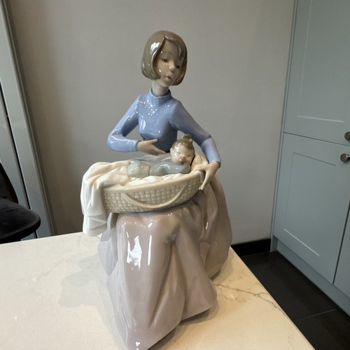 Lladro nao 1214 bundle of - #1214, "bundle