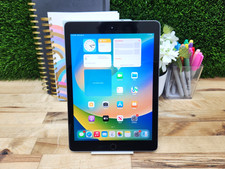 Apple iPad 5th Gen 9.7" 32GB