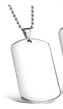 Collana con piastrina militare