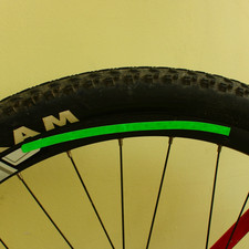 Adesivi decalcomania