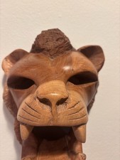 Testa di leone in legno
