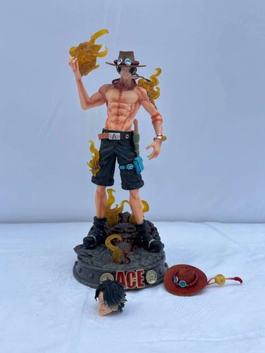 Figure one piece - piece, d
