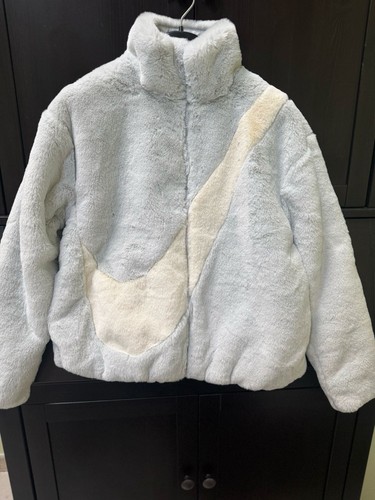 Pelliccia nike donna