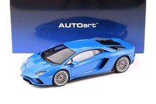1:18 AUTOart Lamborghini Aventador S Coupè 2017 Blu Nila/blu perla 79134