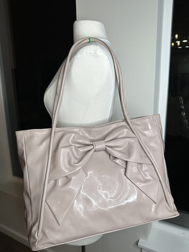095 valentino betty - valentino, lacca