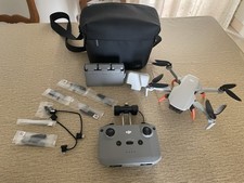 DJI Mini 2 Fly More Combo +