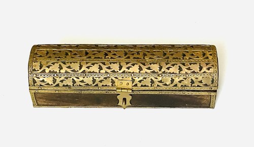 Vintage middle eastern - middle, hand
