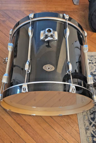 Used tama rockstar kick drum - used,