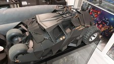 1/6 Hot Toys MMS69 The Dark Knight TDK Tumbler Batman Batmobile