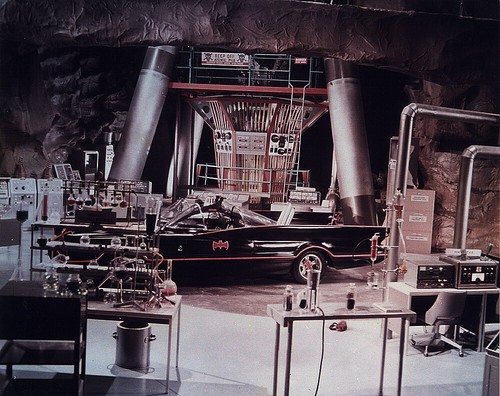 Batman bat cave - tv, scena