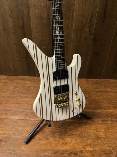 White and gold - white, gold-striped