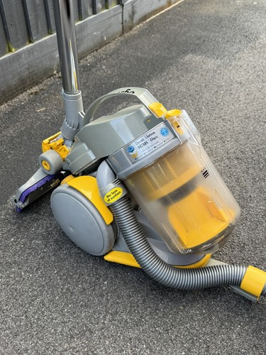Aspirapolvere cilindro dyson - a,