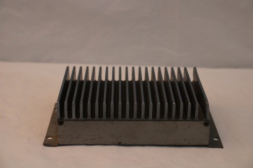 Amplificatore audio auto