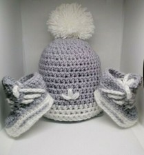 SCARPE A MANO ALL'UNCINETTO