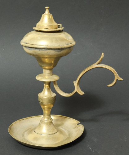 Vecchio ottone lampada - ottone,
