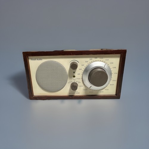 Radio tivoli audio model - am/fm,