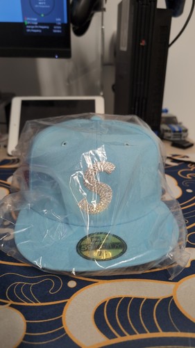 Cappellino supreme swarovski - cappellino,
