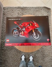 LEGO TECHNIC 42202 - MOTOCICLETTA DUCATI PANIGALE V4 S