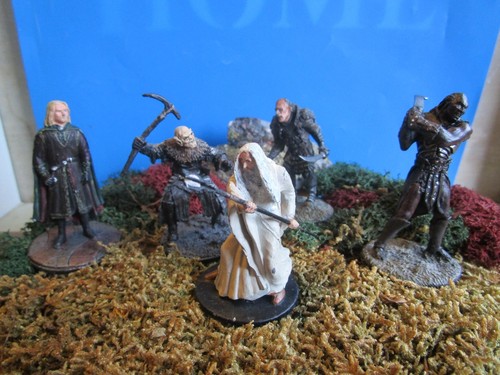 Figurine signore degli - figurine,