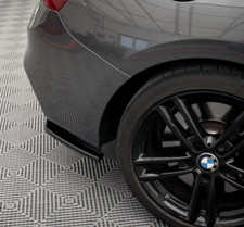 Minigonna splitter laterali