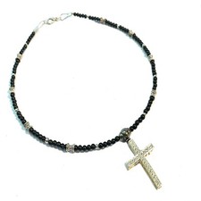 Collana con croce di zirconi