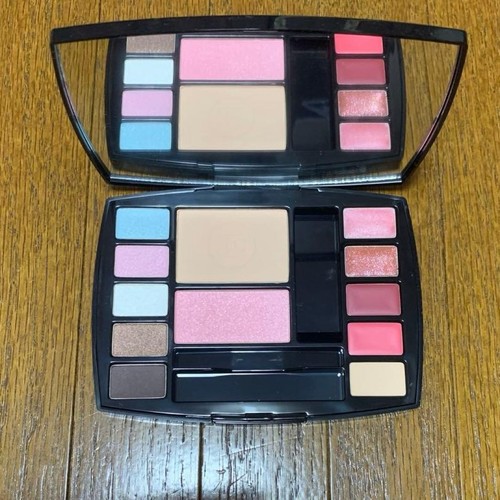 Chanel travel makeup palette - chanel,