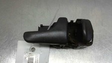 INSIDE FRONT RIGHT HANDLE /