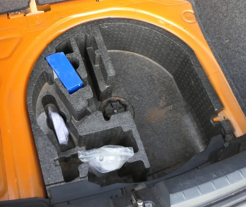 Seat ibiza kit attrezzi - seat,