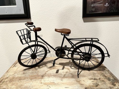 Scultura espositore bici