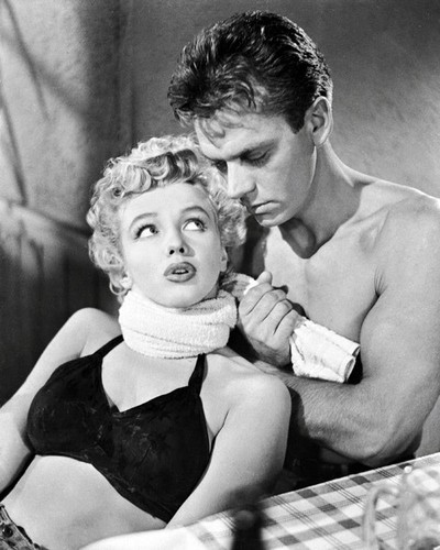 Clash night marilyn monroe - night,