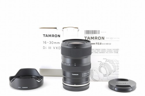 Tamron 30mm 8 di iii - f/2.8,