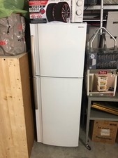 Frigorifero Sharp usato 6 mesi e poi conservato. 