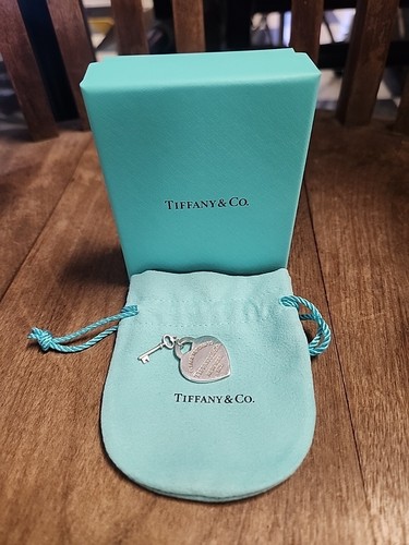 Ciondolo charm ritorno - charm, a