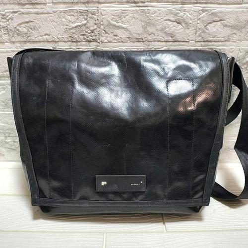 Freitag cut f712 - f-cut,