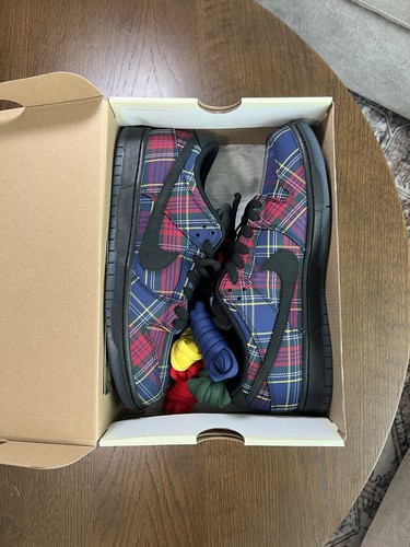 Nike dunk low nardwuar - nike,
