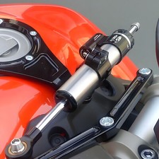 Ammortizzatore di sterzo