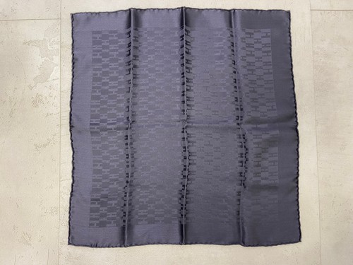 Foulard hermès intitulé h - hermès,