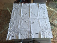 Centrotavola quadrato in cotone con ricami natalizi