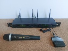 AKG WMS450 2 ricevitori SR450 + bodyapck PT450 680Mhz + gelato HT450 650Mhz