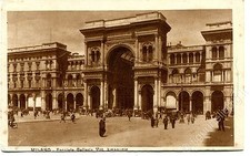 1928 Milano Facciata Galleria Vitt. Emanuele bici auto d'epoca  FP B/N VG ANIM
