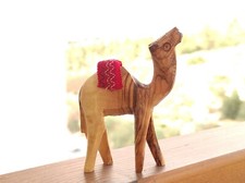 Statua cammello in legno di