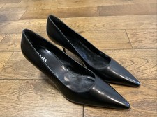 Scarpe corte Prada tacco |