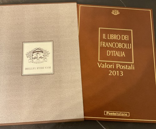 Libro dei francobolli - libro,