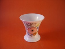 WEDGWOOD VASO "Meadow-Sweet"